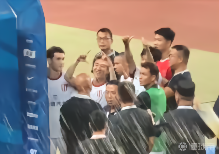 韦世豪社媒：又要被追加了，真好；就这么喜欢盯着我，哪年不罚我？